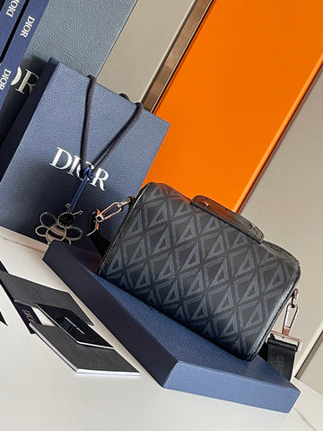 Makersluxe - DOR Women Bags - 545
