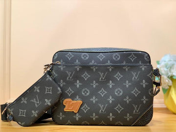 BFWD - LOV Bags - 1877