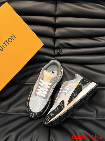 MLB - LOV Run Away Sneakers - 107