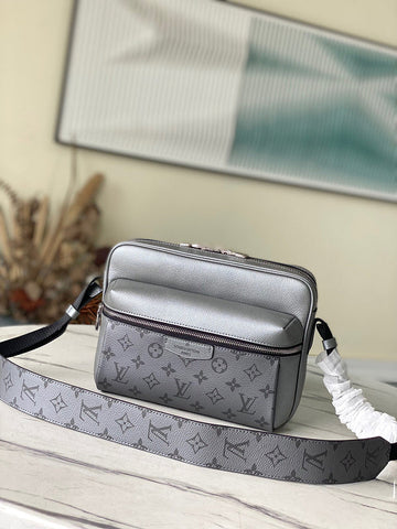 Makersluxe Lu-Vi bags - 5148