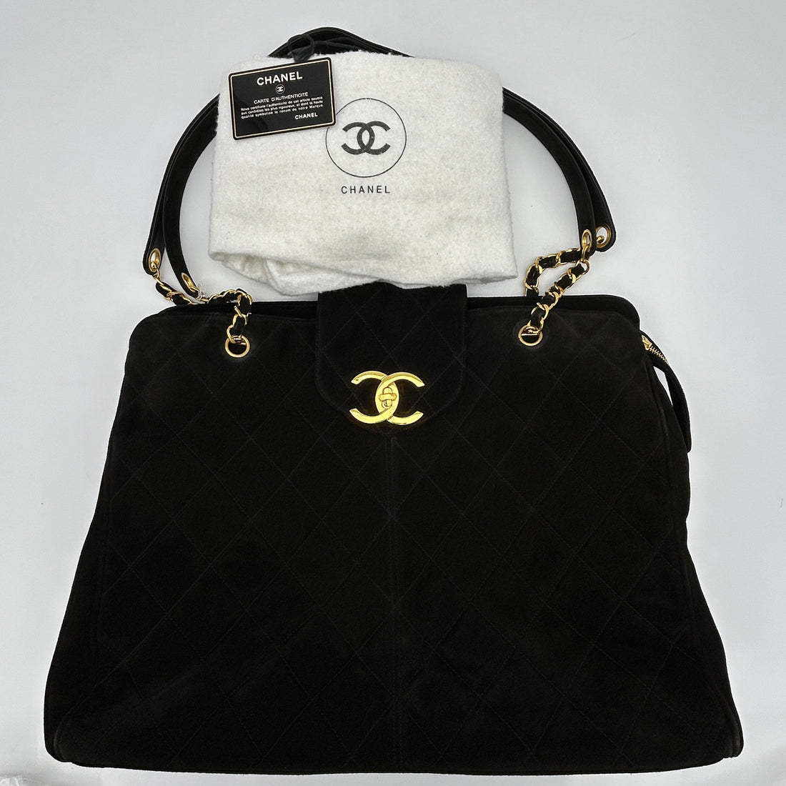 Chanel Supermodel XL Suede YVEAE424