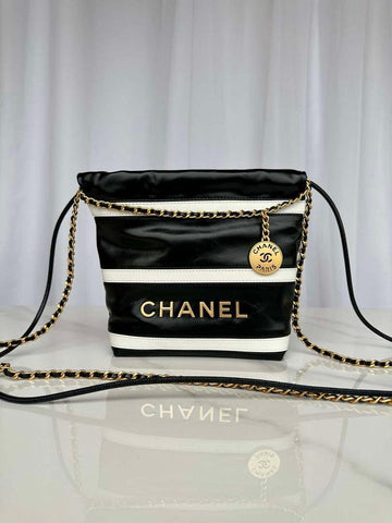 Makersluxe - Shiny Calfskin Bag Black & White