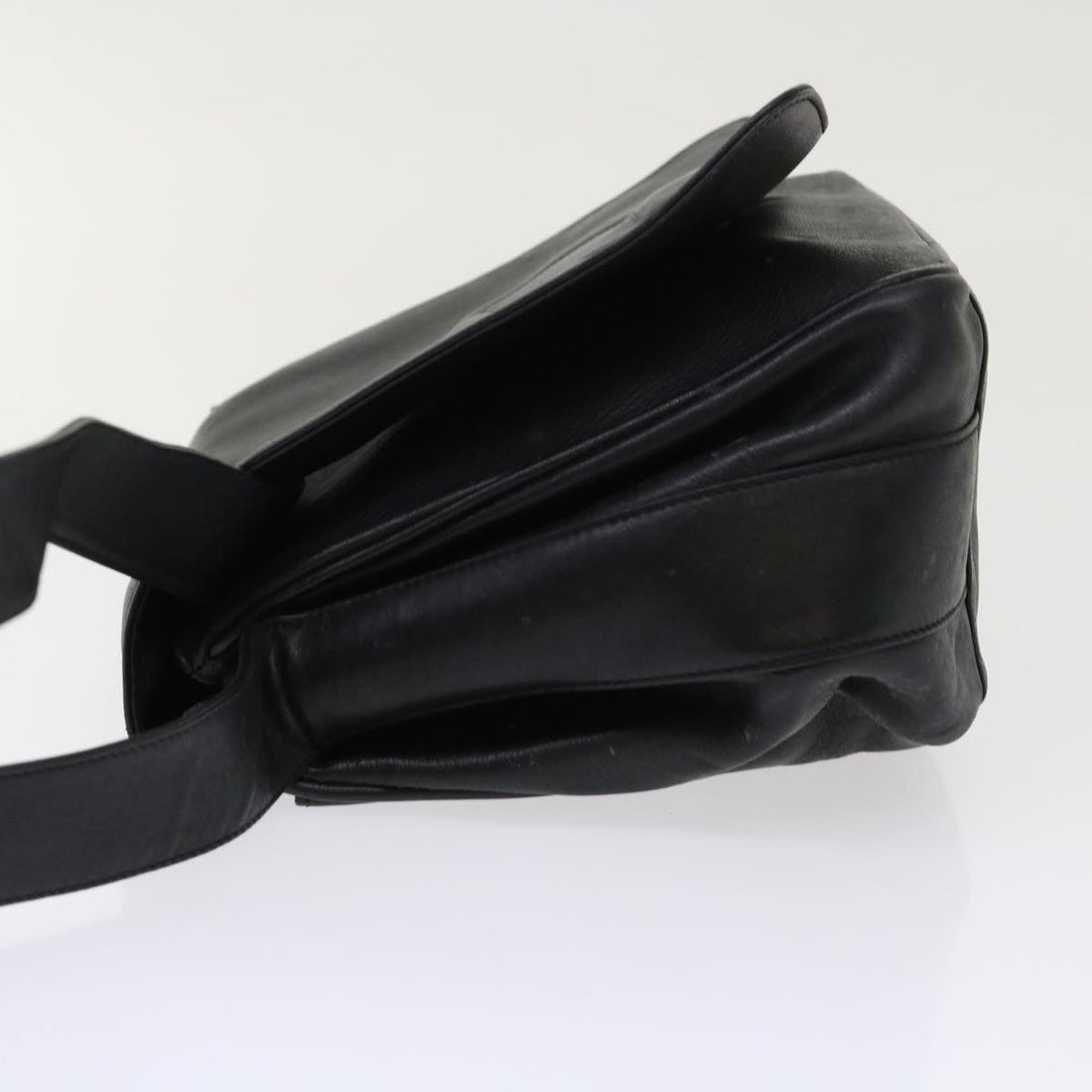 GUCCI Shoulder Bag Leather Black bs6638