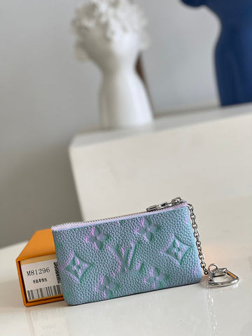 LOV - Makersluxes - 1248