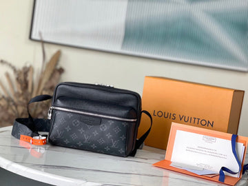 Makersluxe Lu-Vi bags - 4670