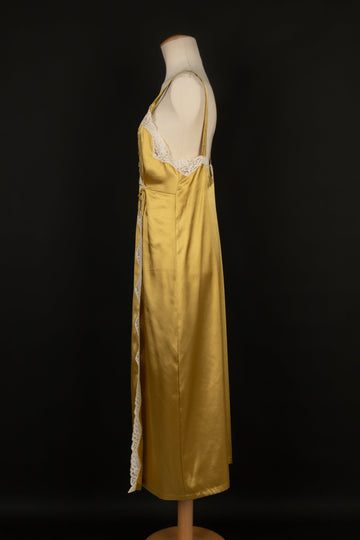 Déshabillé en satin  Nina Ricci