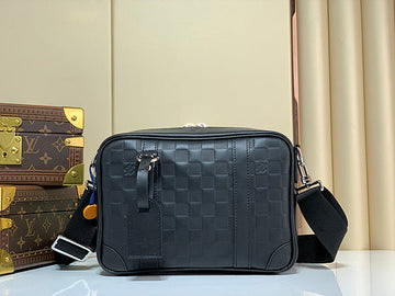 Makersluxe Lu-Vi bags - 3367