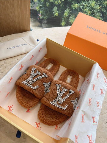 MLB - LOV Shoes - 975