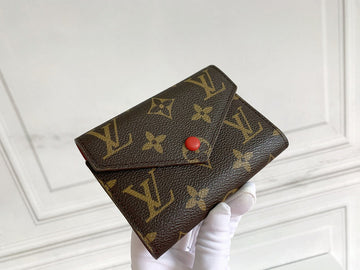 Makersluxe - LOV Wallets - 830