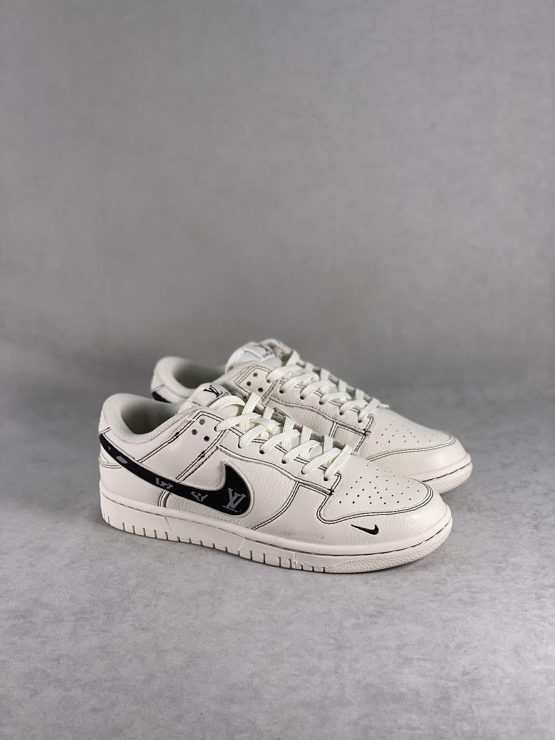 Custom Dunk SB Low x LV DD1391 106