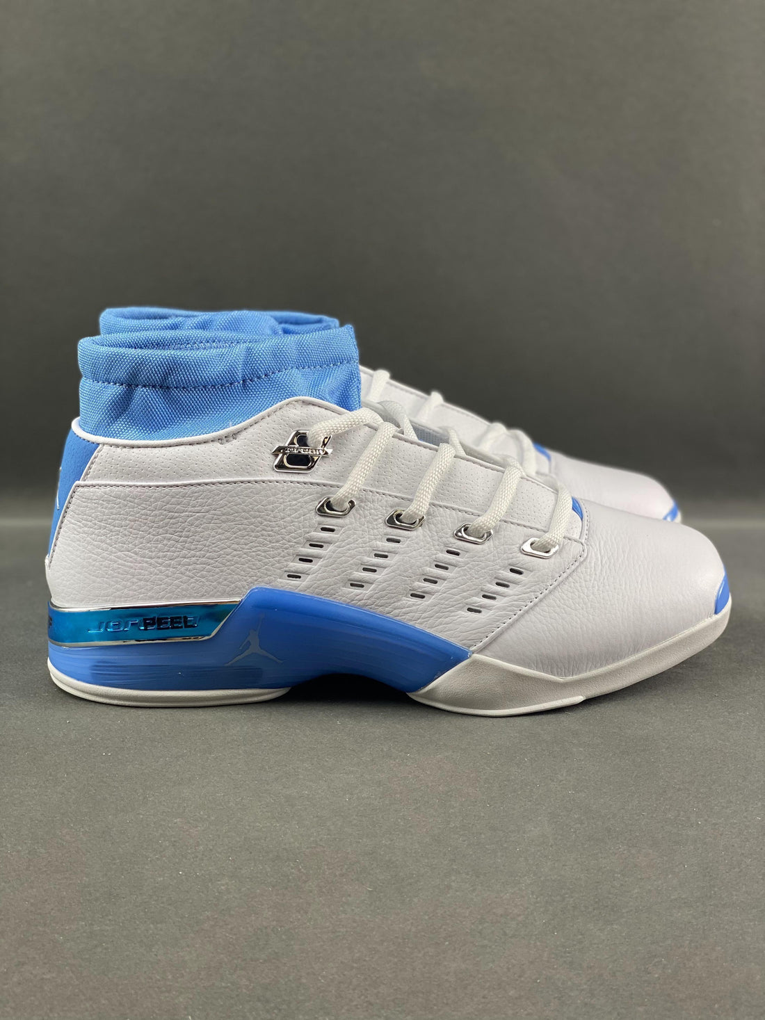 Custom Air Jordan 17 Low SP “UNC”