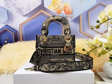 Makersluxe - DOR Women Bags - 014