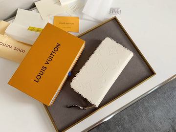 Makersluxe - LOV Wallets - 741