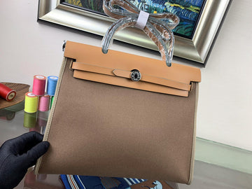 Makersluxe - HMS Bags - 1957