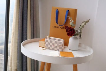 Makersluxe - LOV Wallets - 698