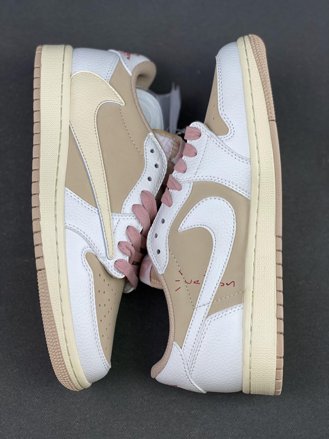 Custom Travis Scott x Air Jordan 1 DM7866-106