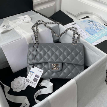 Makersluxe - Classic Flap Handbag Gray Lambskin Silver