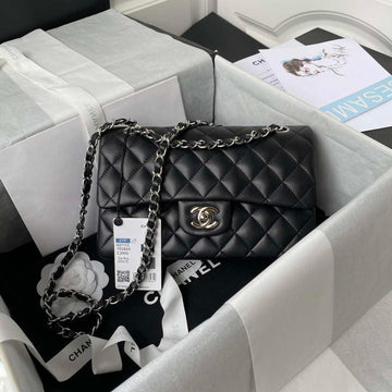 Makersluxe - Classic Flap Handbag Black Lambskin Silver