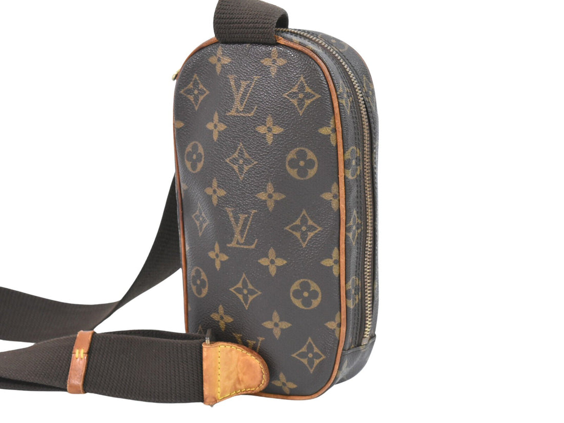 Louis Vuitton Pochette Gange  Canvas Shoulder Bag ()