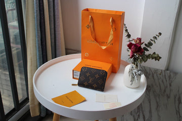Makersluxe - LOV Wallets - 319