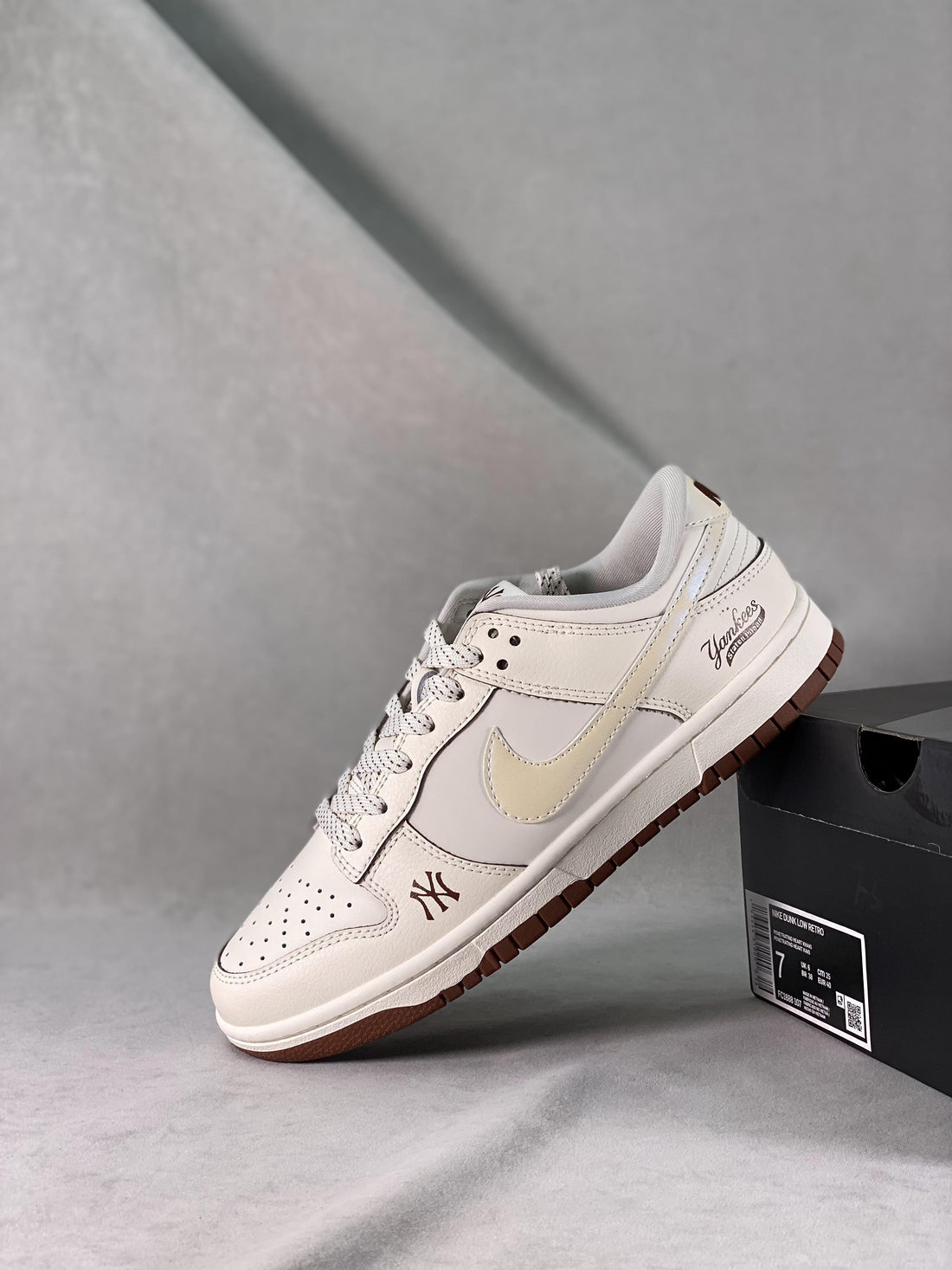 Custom Dunk SB Low x Travis Scott FC1688 107
