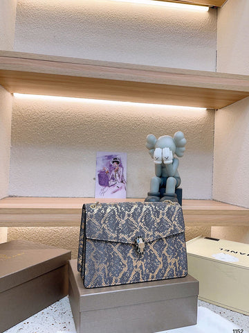 Makersluxe - BV-BT Bags - 001