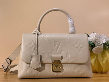 BFWD - LOV Bags - 1846