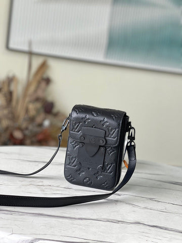 Makersluxe Lu-Vi bags - 4895
