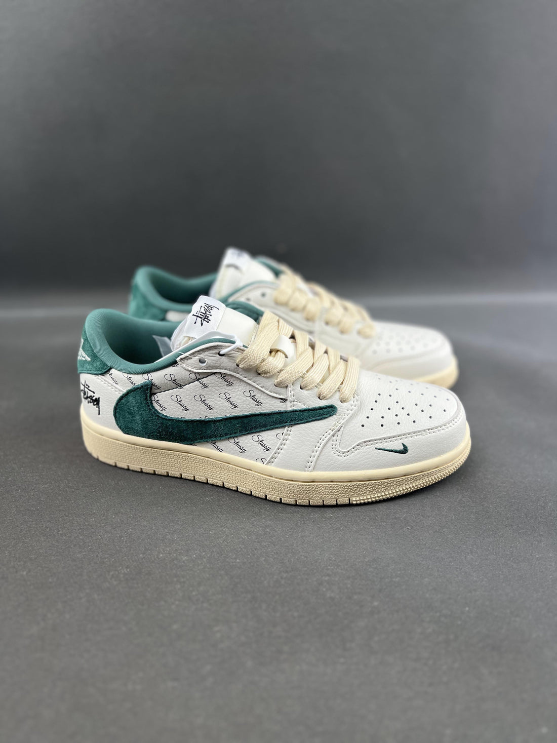 Custom Air Jordan 1 x Travis Scott x Stüssy YQ2088-669