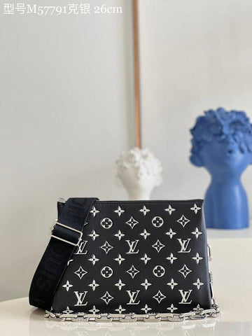 BFWD - LOV Bags - 1949
