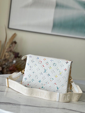 LV Monogram M21209