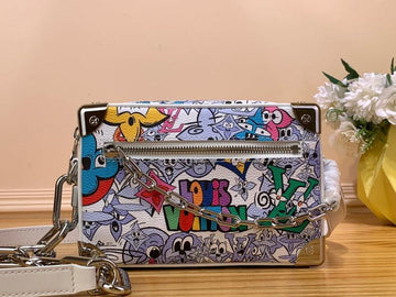BFWD - LOV Bags - 1712