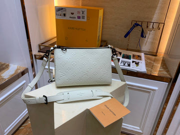 Makersluxes - Latest - 1674