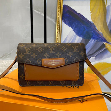 Makersluxe Lu-Vi bags - 3813