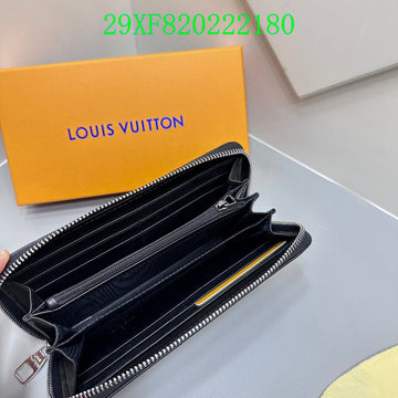 Makersluxe LOV Wallet - 716