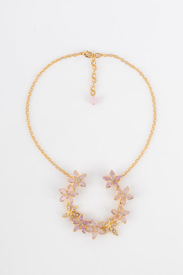 Collier Augustine
