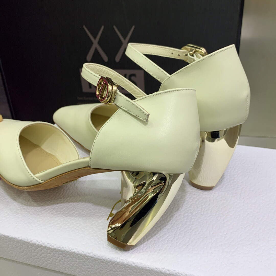 Dior Women’s Shoes Rhodes Heeled Shaped and hollow Shoes