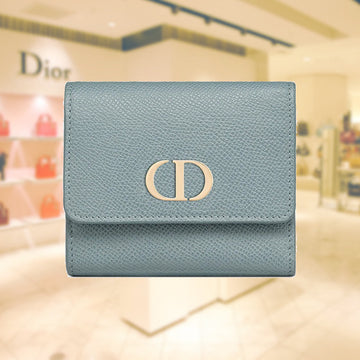 30 MONTAIGNE LOTUS WALLET