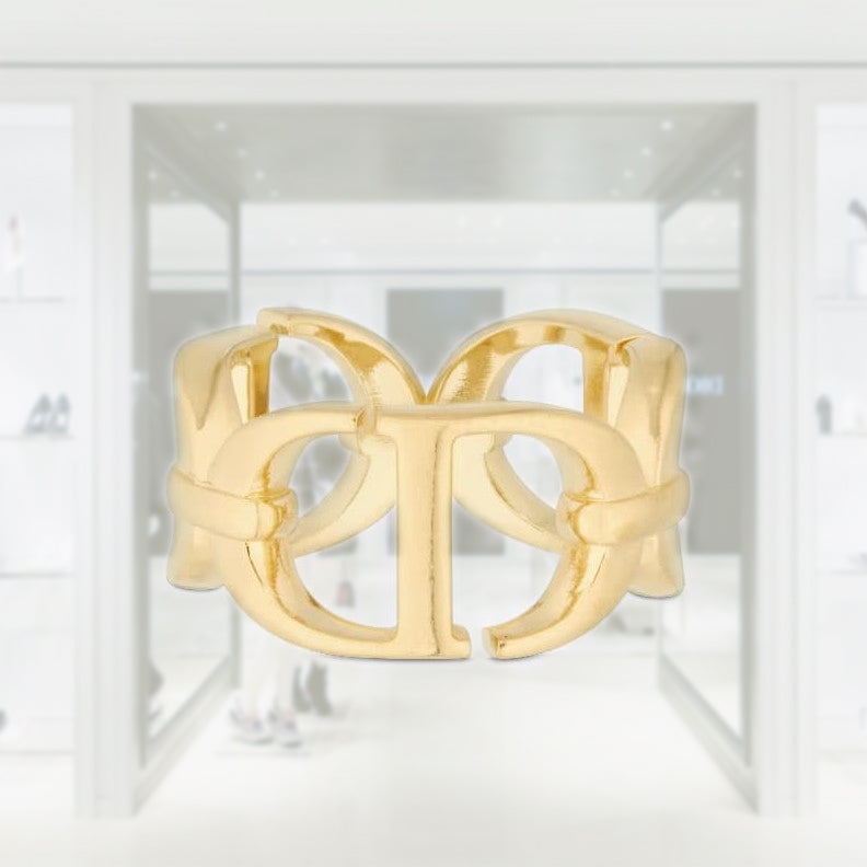 30 MONTAIGNE RING