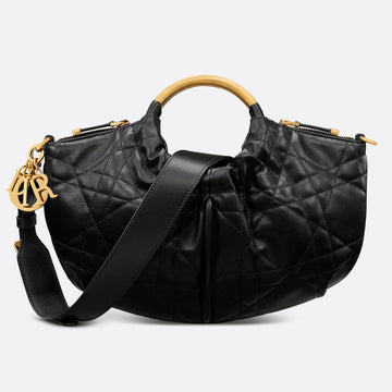 Walk in Dior Bag