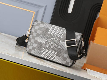 Makerluxe LV Monogram N50013