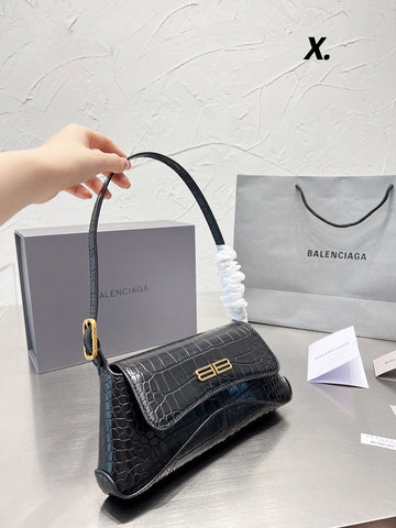 Makersluxe - BGA2 Bags - 083