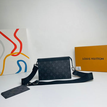 Makersluxe - LOV Wallets - 694