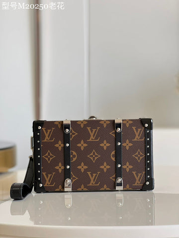 makersluxe - LOV Bags - 112