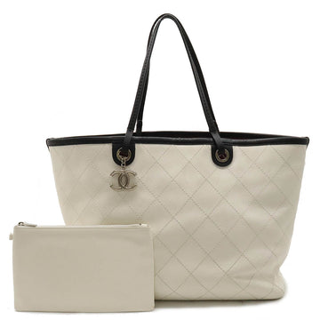 CHANEL Chanel Onza Road Wild Stick Cocomark  Bag Shell Bag Caviar Skin White Black Charm Furnished with Black Shrimp Blue/Mosaic Quality