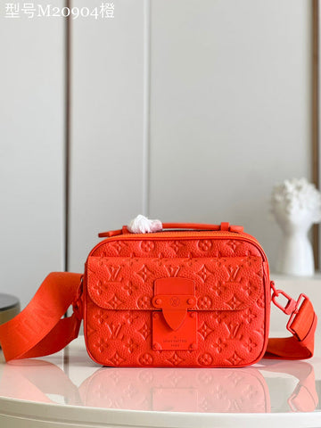 LOV - Makersluxes - 1271