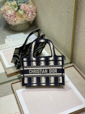 Makersluxe - DOR Women Bags - 422