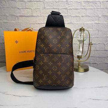 LOV - Makersluxes - 2681