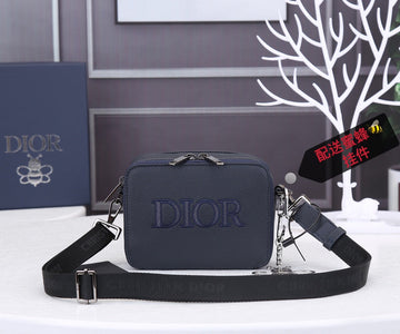 Makersluxe - DOR Women Bags - 642