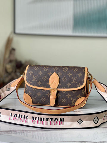 Makersluxe Lu-Vi bags - 5446